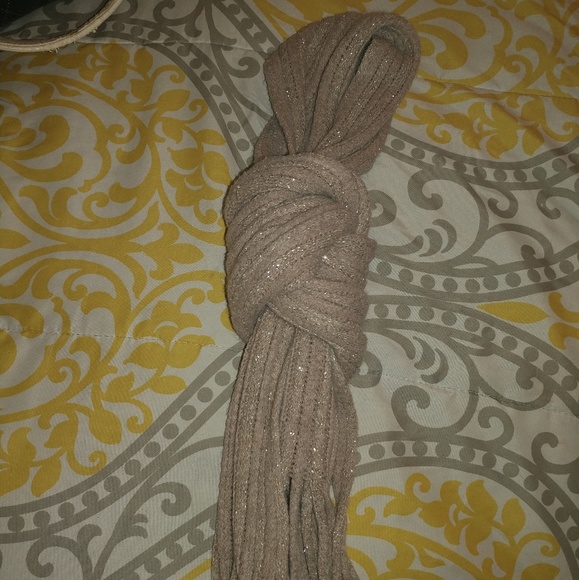 Scarves - Picture 1 of 2